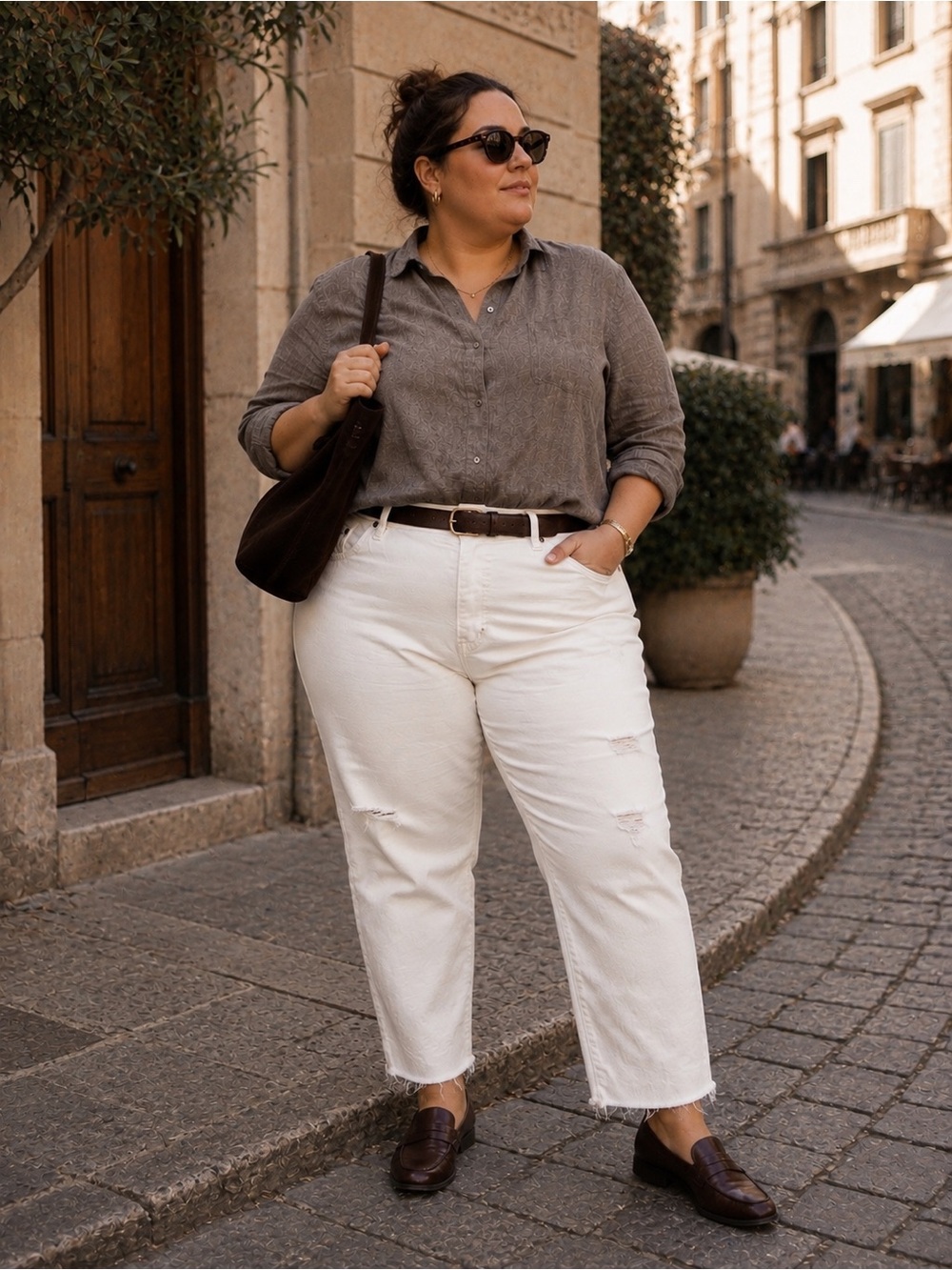 Levi's Wedgie Straight Jeans White 20W Distressed Raw Hem Plus Size Casual Chic